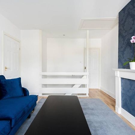 The Bluebird - One Bedroom Apartment In Watford Watford  Bagian luar foto