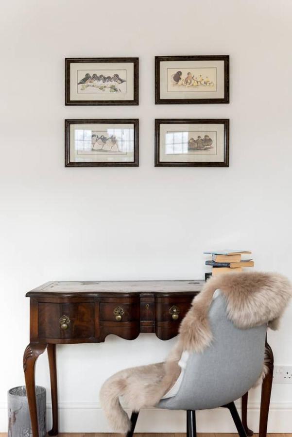 The Bluebird - One Bedroom Apartment In Watford Watford  Bagian luar foto